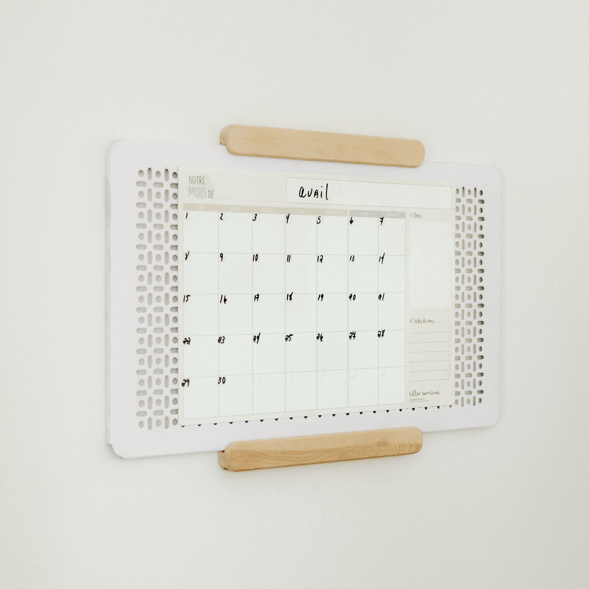 Laurel magnetic board