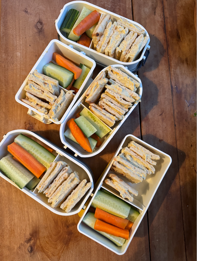 Sandwich au tofu pour la boîte à lunch