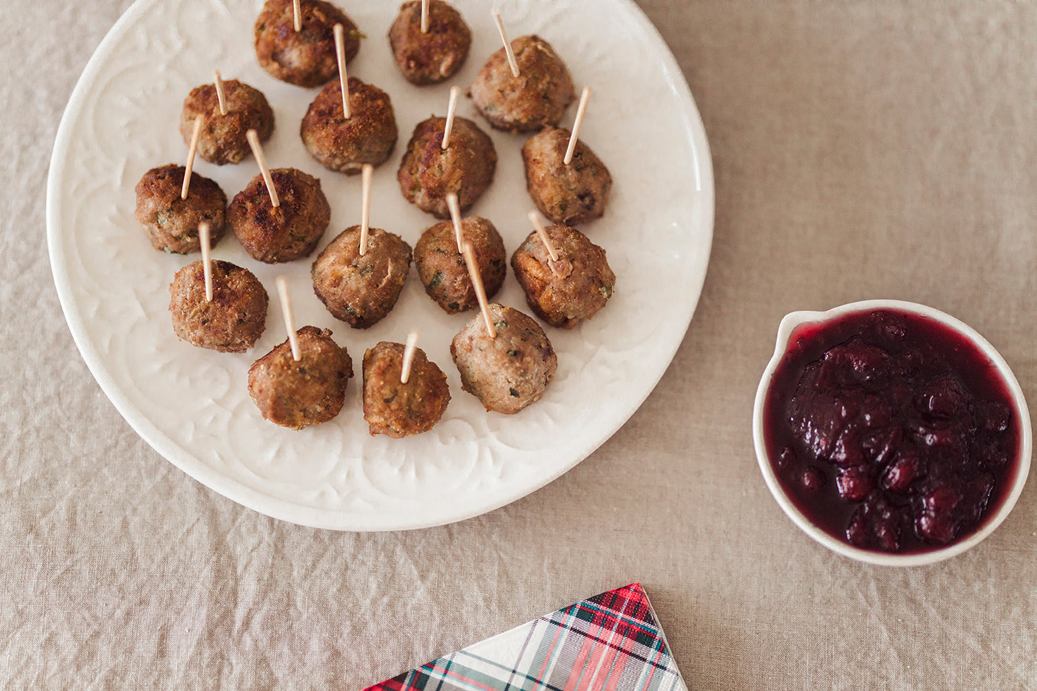 Boulettes apéritives à la gelée de canneberges