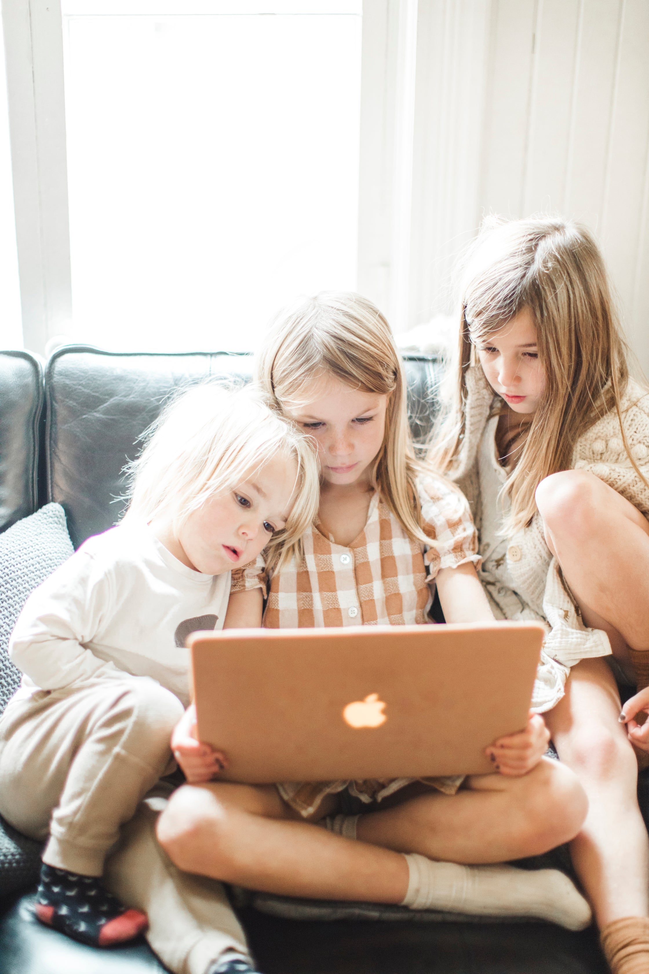 The concrete impacts of exposure to screens on children's development