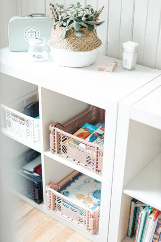 12 idées originales pour créer un système de rangement familial amusant et durable