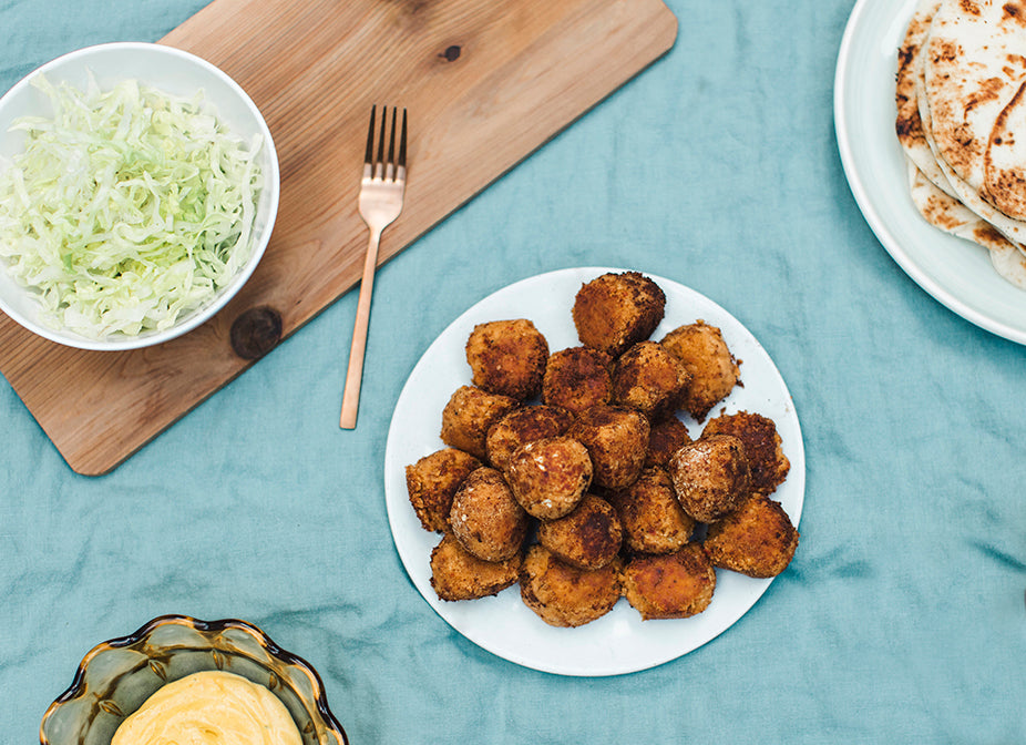 Bouchées croustillantes et mayonnaise au curcuma