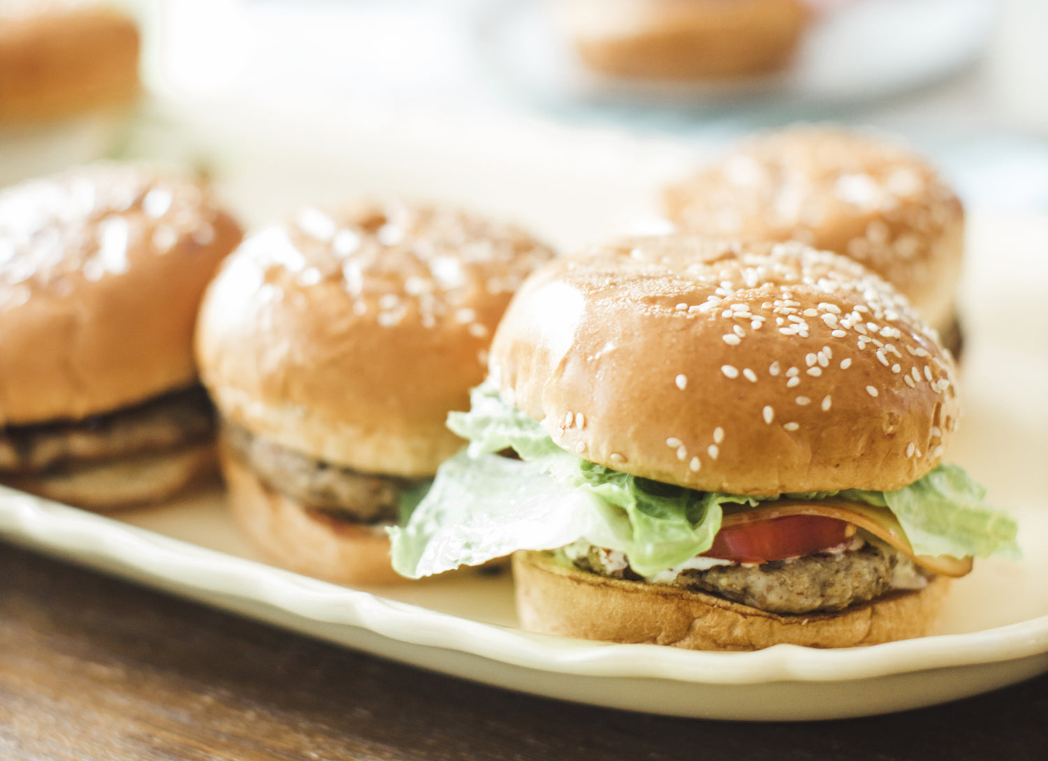 Burgers de poulet, sauce tzaziki