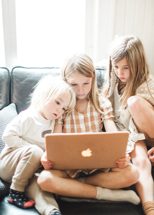 Pour ou contre l'utilisation des écrans comme récompense à l'école?