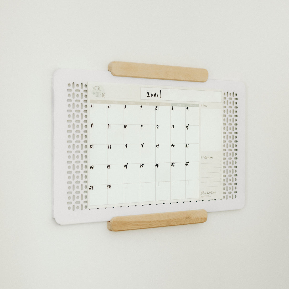 Laurel magnetic board