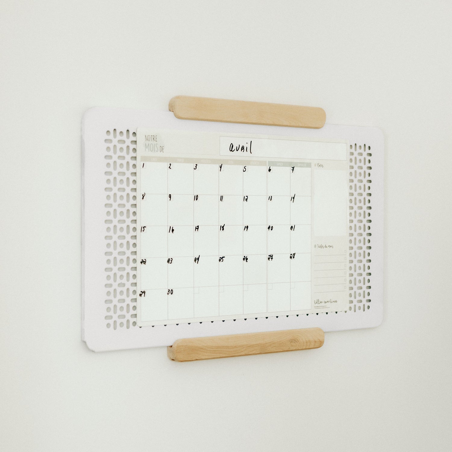 Laurel magnetic board
