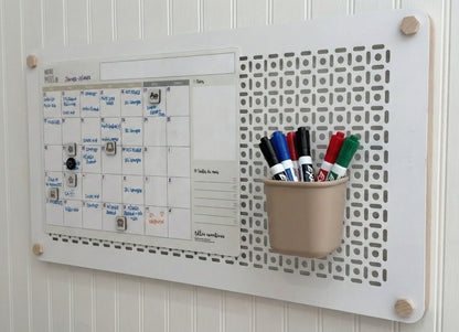 Le Jaseux - Tableau magnétique perforé