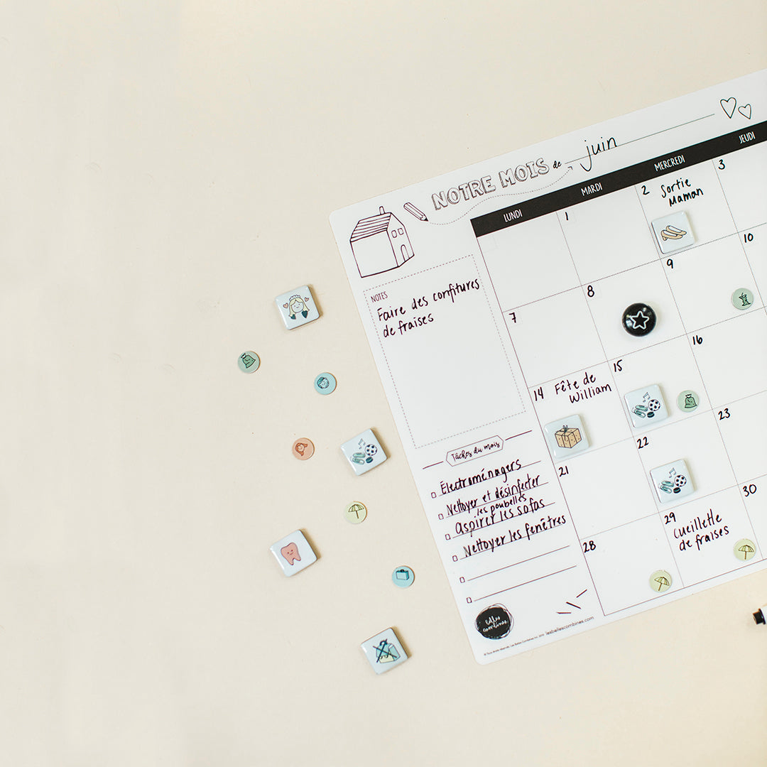 Version française du planificateur mensuel aimanté utilisé avec les mini magnétos Les Belles Combines